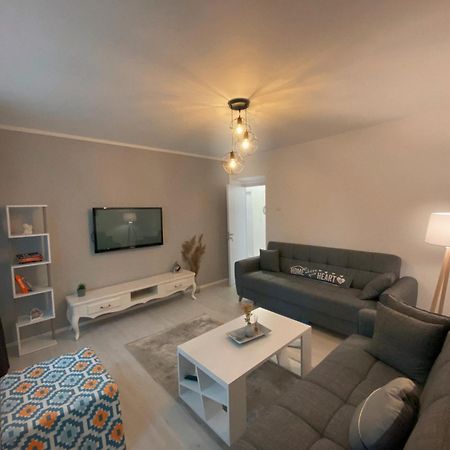 Hotspot Apartments - City Center Приштина Экстерьер фото