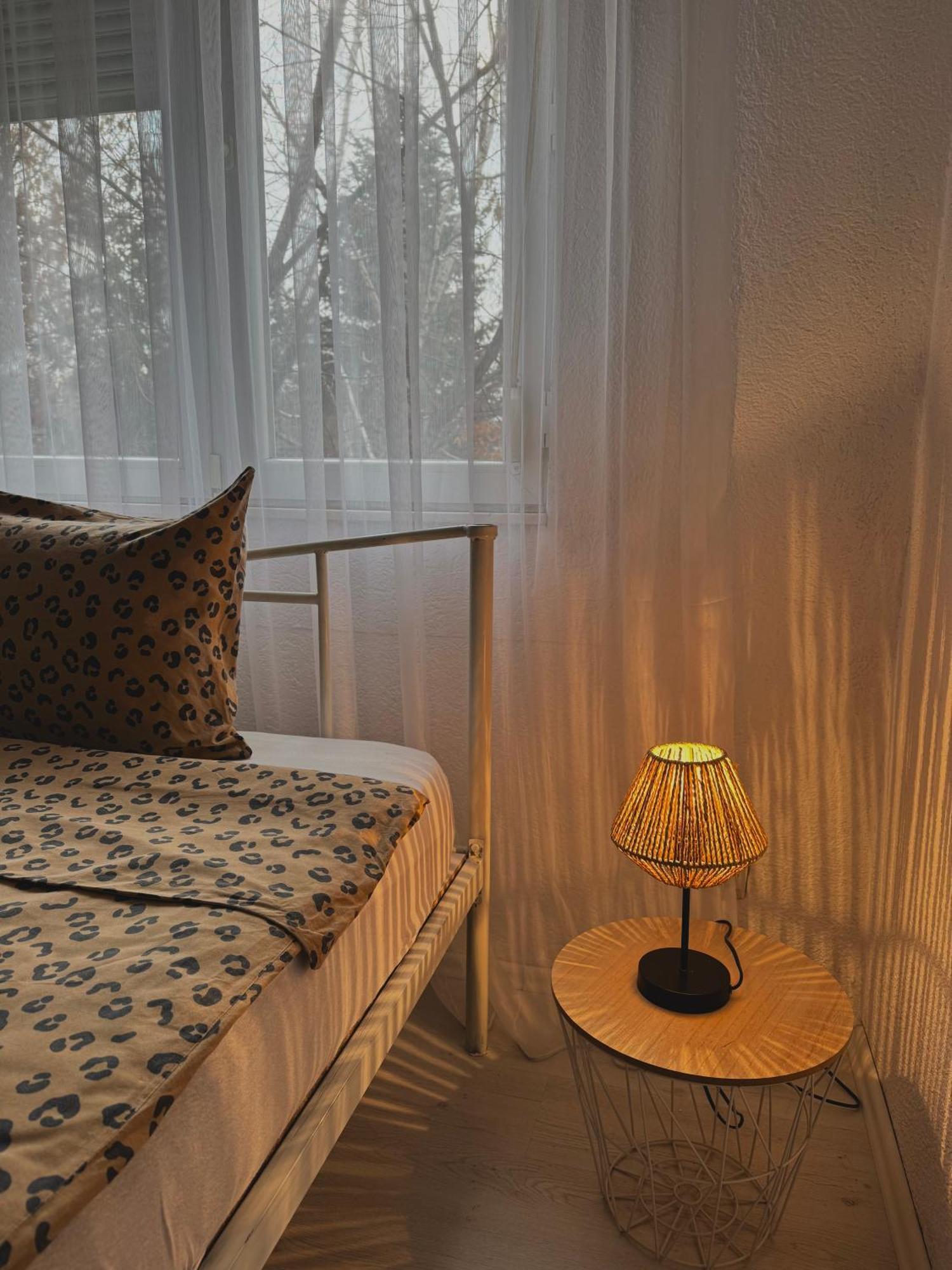 Hotspot Apartments - City Center Приштина Экстерьер фото